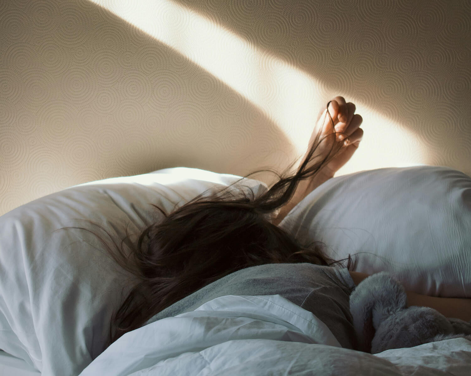 Protection and Night Care for Your Hair Type: What Your Hair Does While You Sleep